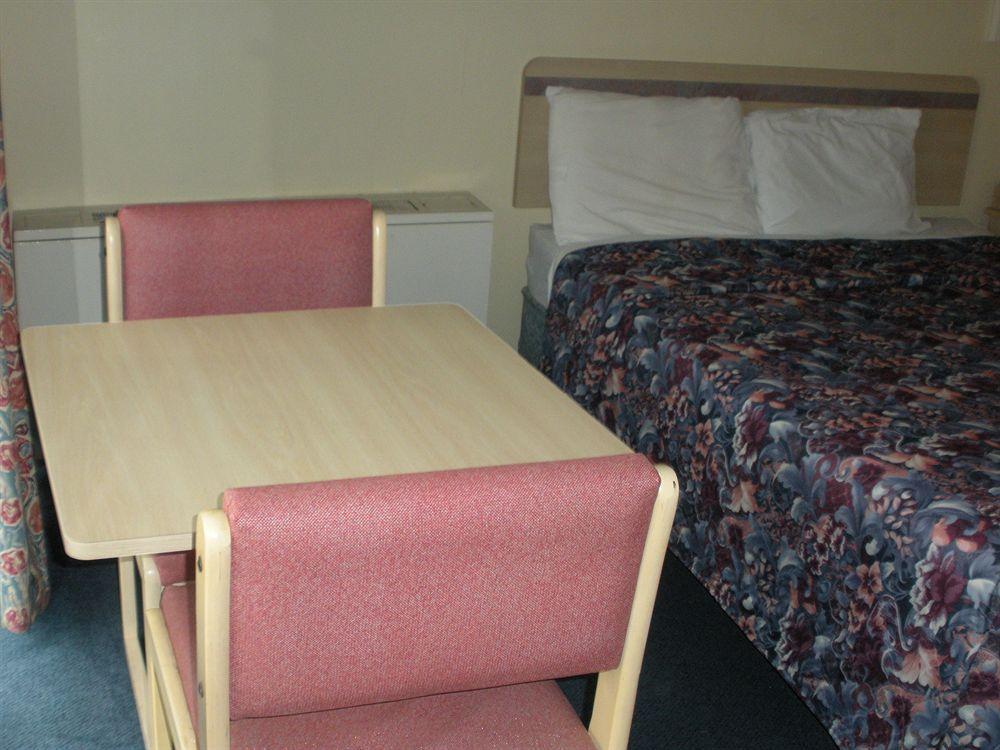 Regency Inn And Conference Center Clinton Zewnętrze zdjęcie